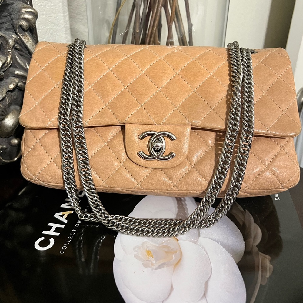 Chanel Doubleflap calfskin in beige silver hardware